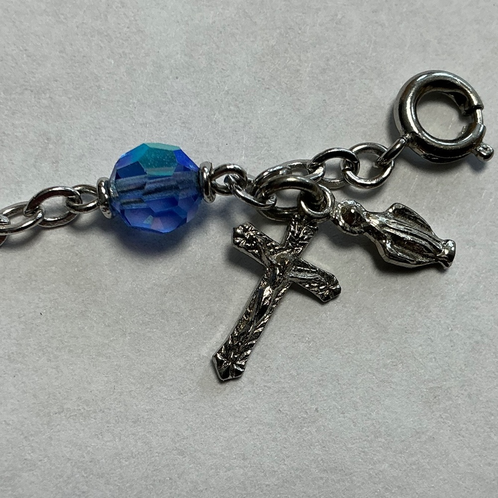 Child’s Religious Bracelet Translucent Faceted Light Blue Beads Crucifix & Mary - Picture 3 of 4